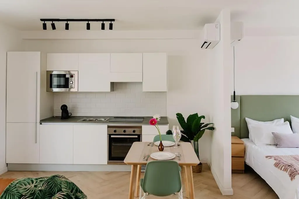 Silema Main Street Luxury Suite 8 location